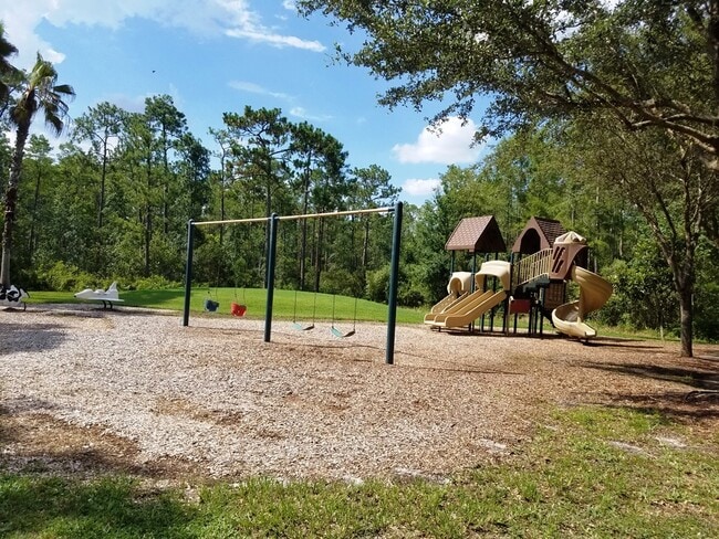 Building Photo - Andover Cay Single Story House with Large Back Yard