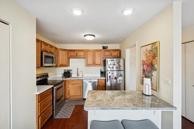 Building Photo - 2700 N Hampden Ct