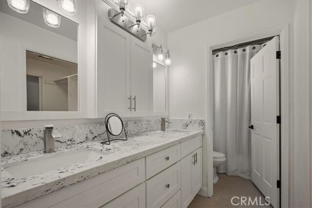 Building Photo - 5087 Granada Ct