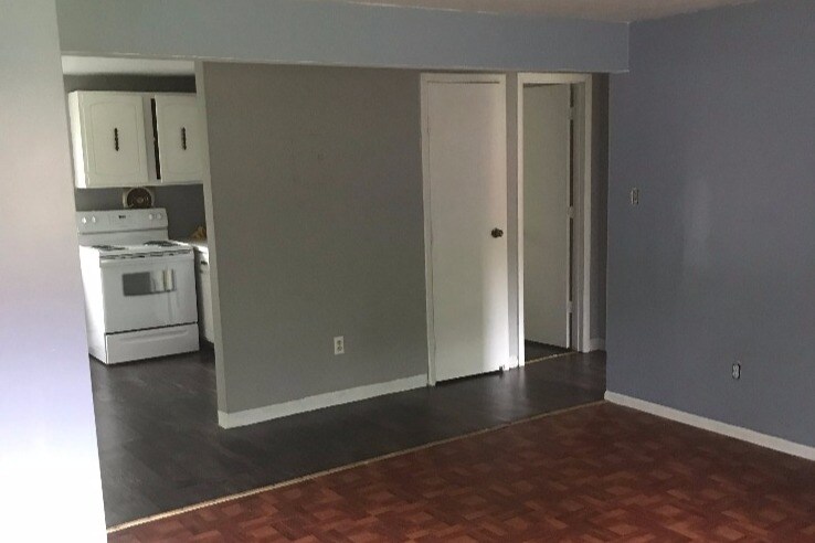 Living Room 3 - 2278 Grandview Rd