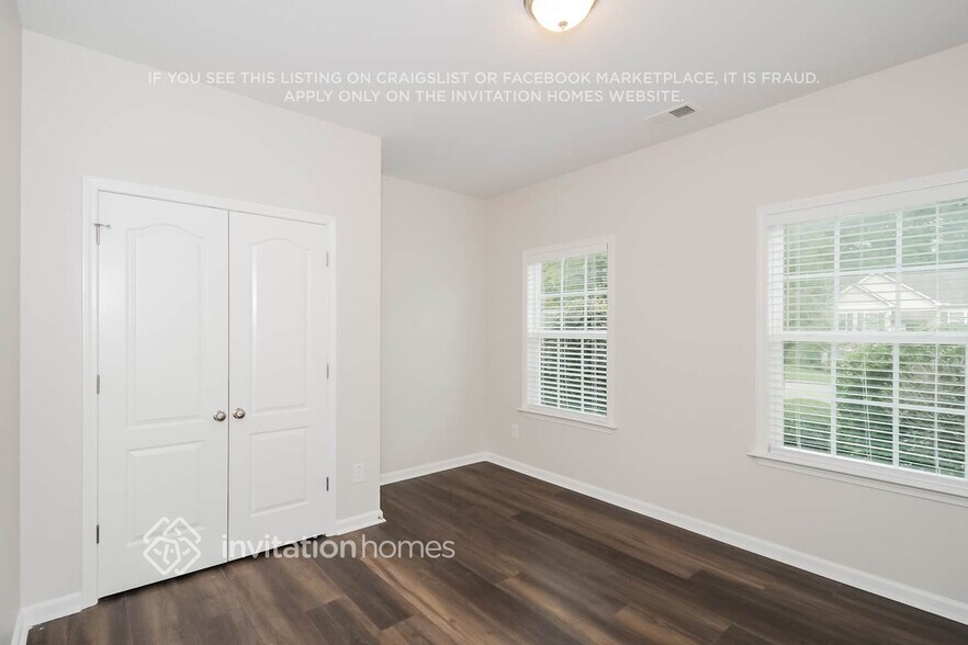 Building Photo - 5277 Miranda Way