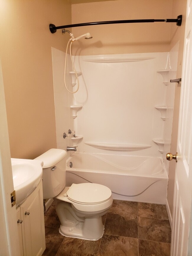 Building Photo - 912 S 4th Ave