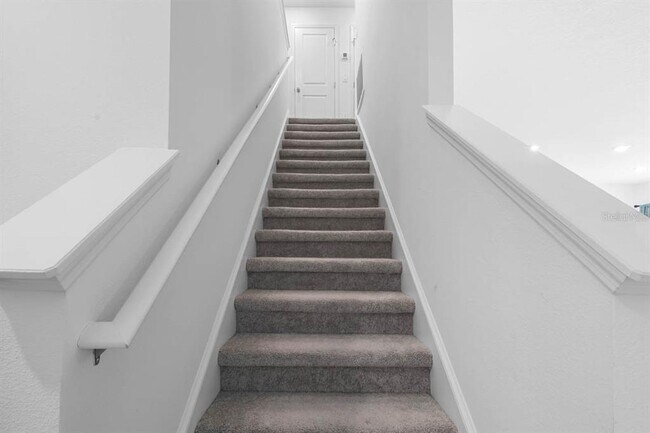 Building Photo - 13524 Camelot Ct