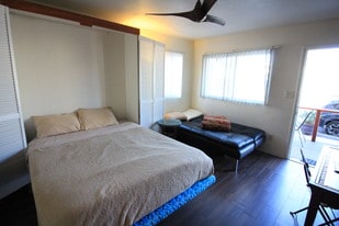 Building Photo - 2826 Mission Blvd