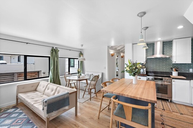 Building Photo - Woods Cove Ocean View Apartment