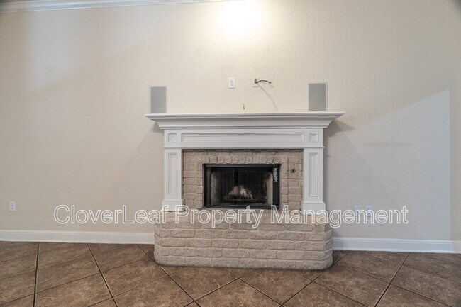 Building Photo - 11219 Thorn Apple