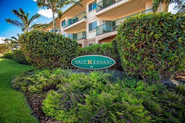 Building Photo - Fully Furnished 2 Bed/ 2 Bath Hale Kanani ...