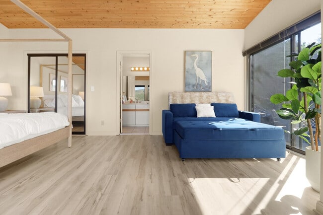 Building Photo - 112 Duck Ct