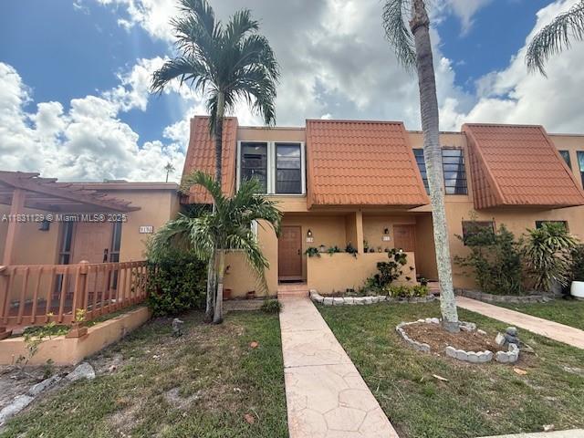 Primary Photo - 9106 Limetree Ln