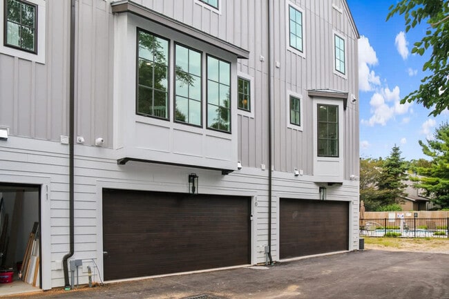 Building Photo - 16023 Goodwin Ave