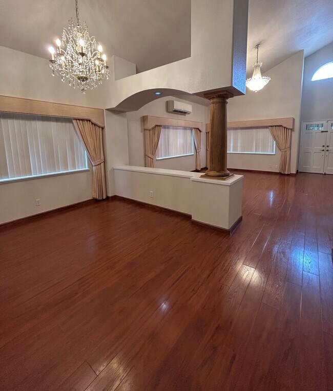 Building Photo - Available on 05/14/26, 2248 sq ft, 4 Bedrooms, 2.5 Baths, 2-car garage at Aeloa Subdivision in Ka...