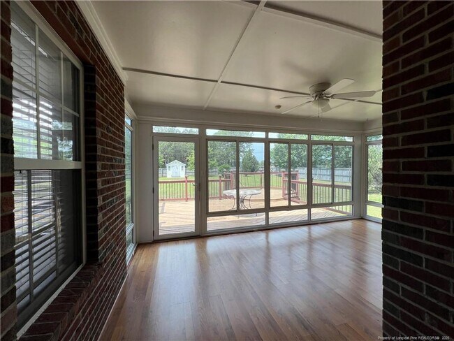 Building Photo - 113 Steeplechase Ln