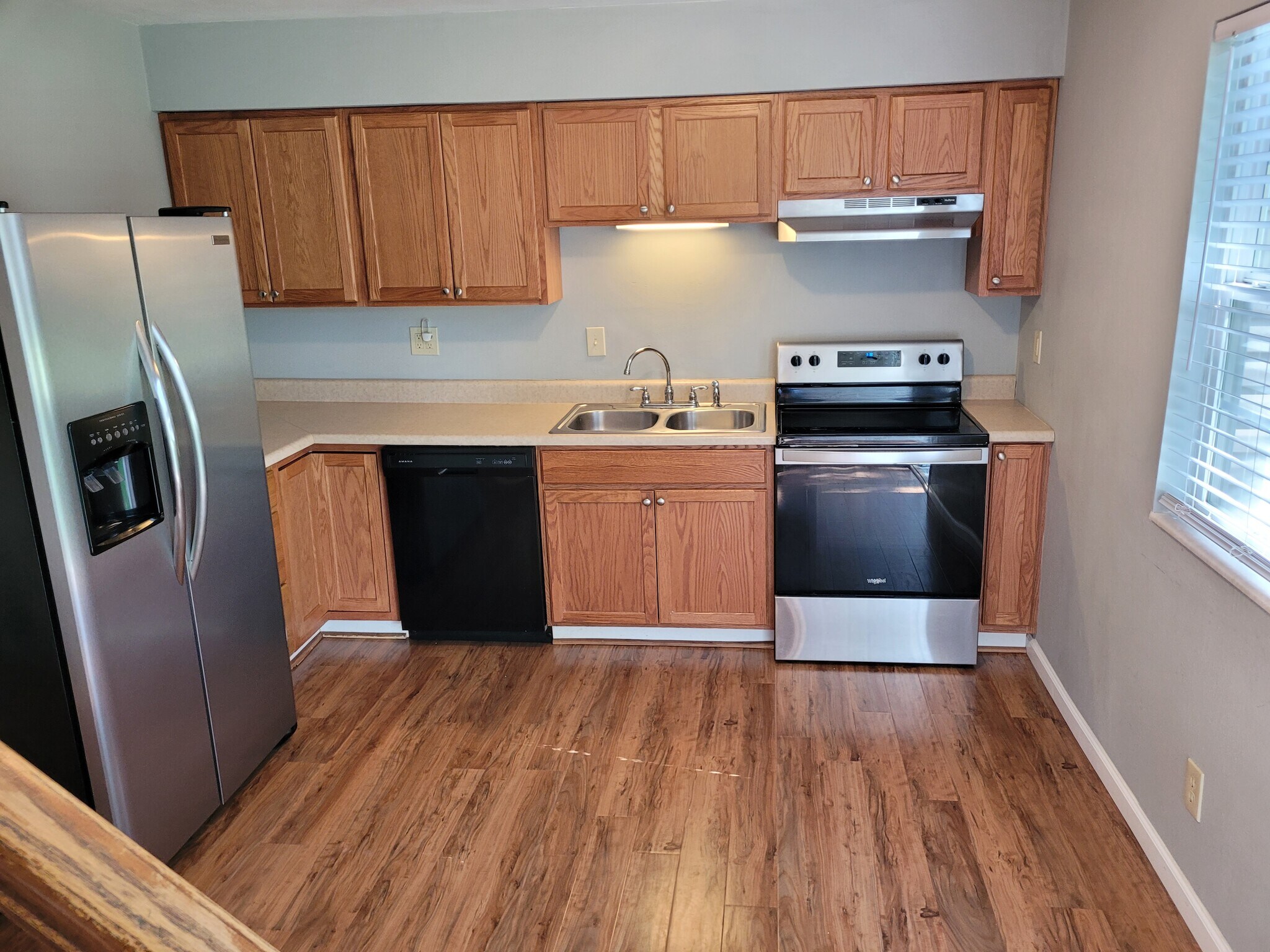 Building Photo - 8 Peartree Ln