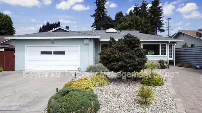 Building Photo - 772 Springwood Dr