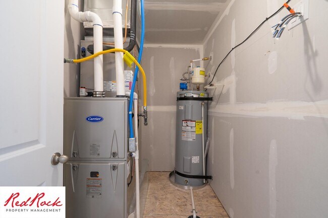 Building Photo - 3 Bedroom Smart Home in Long Valley with Resort-Style Amenities