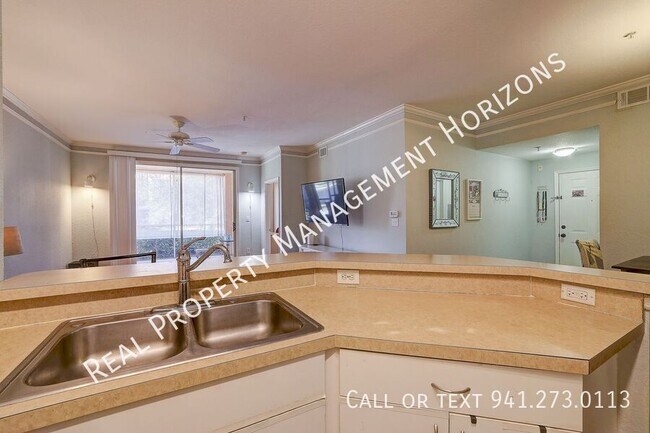 Building Photo - 4174 Central Sarasota Pkwy