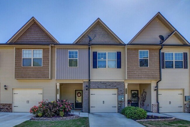 Primary Photo - 282 Turtle Creek Dr