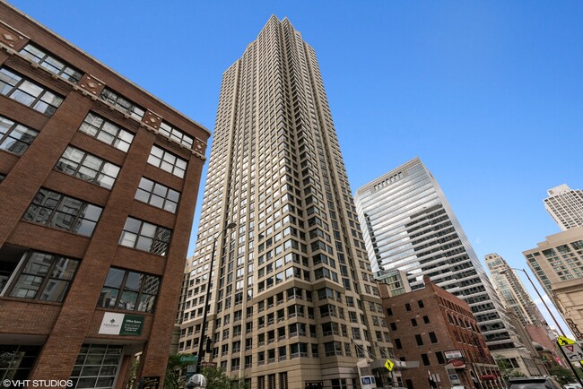 440 N Wabash Ave - 440 N Wabash Ave Chicago IL 60611 | Apartment Finder