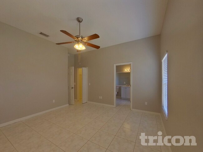 Building Photo - 831 Monroe Harbor Pl