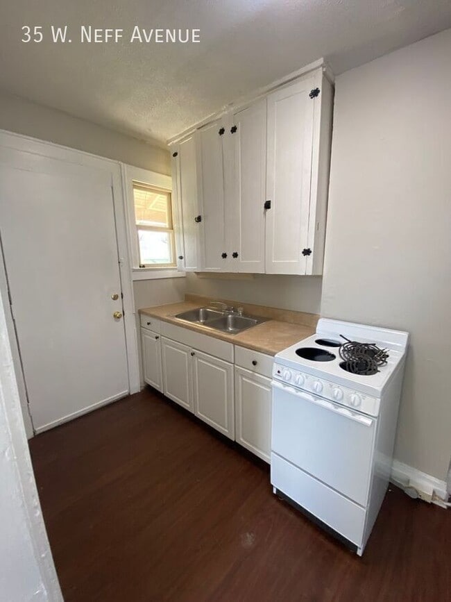 Building Photo - 35 W Neff Ave