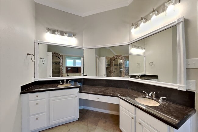 Building Photo - 3326 Beacon View Ct