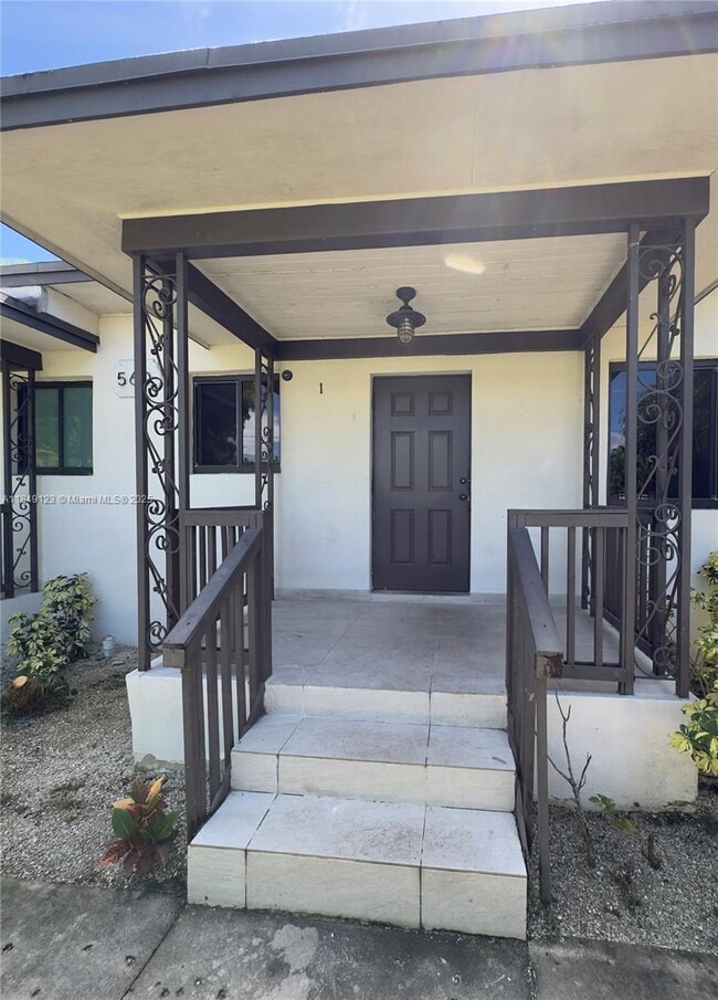 Building Photo - 560 NE 69th St