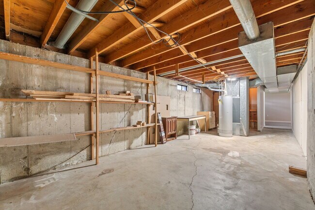 Building Photo - 3270 W 92nd Pl