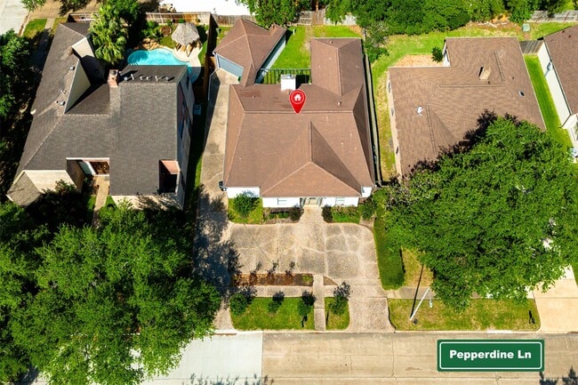 Building Photo - 11906 Pepperdine Ln