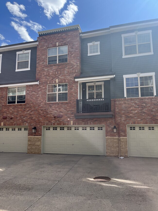 Building Photo - 9111 Kornbrust Cir