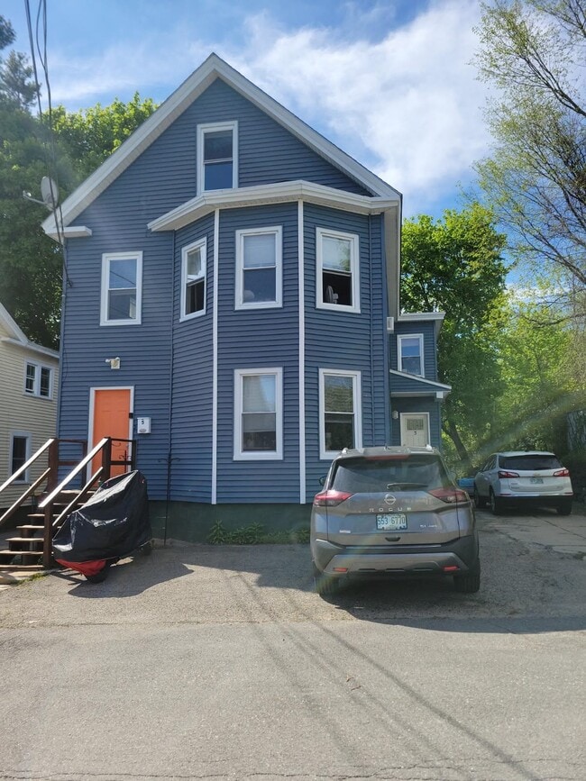 Building Photo - 3 Gagne St