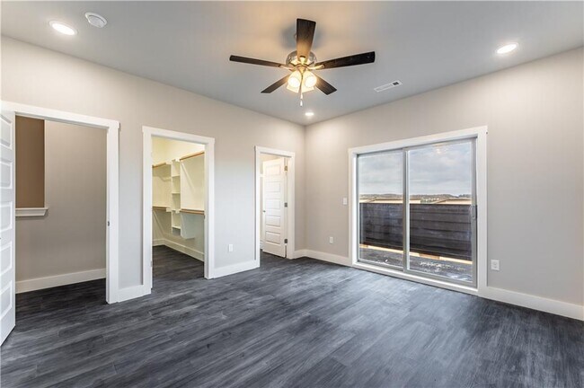 Building Photo - 2179 W Million Ln