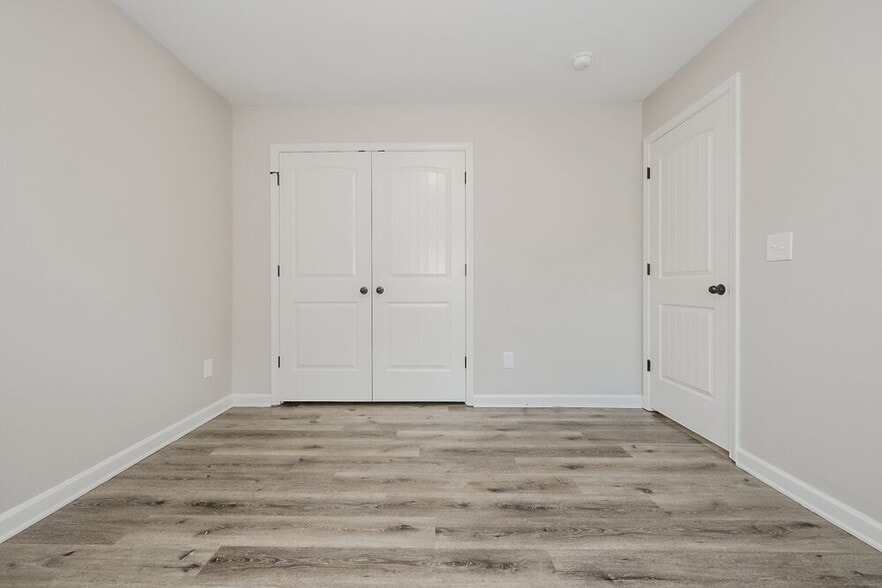 Building Photo - 1104 Jury Ct