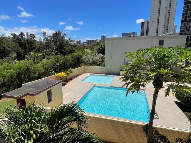 Building Photo - Partly Furnished 3-bedroom, 2-bath condo a...