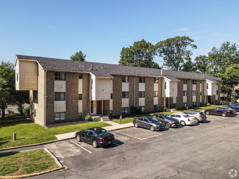 Building Photo - 105 Blackwood-Clementon Rd