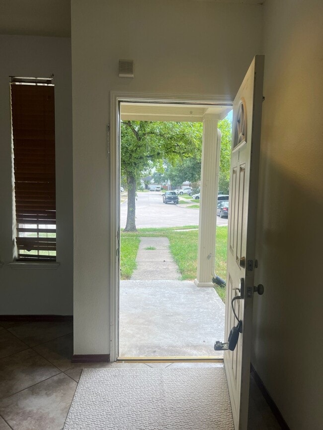 Building Photo - 20218 Bronze Bluff Dr