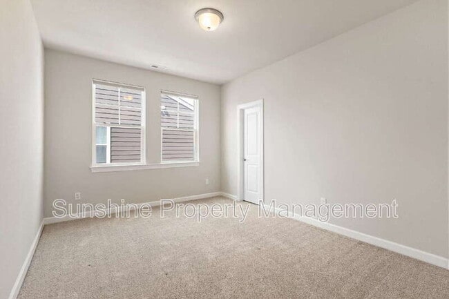 Building Photo - 235 McCormick Dr
