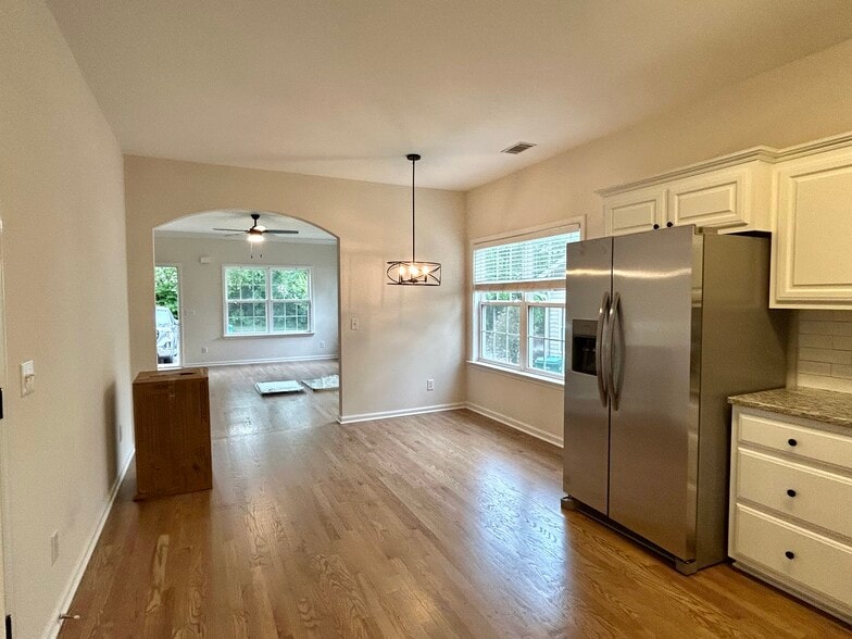 Building Photo - 1107 Cashmere Dr