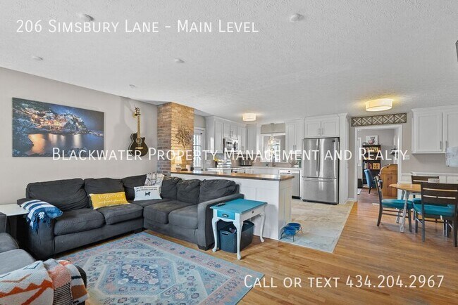 Building Photo - 206 Simsbury Ln