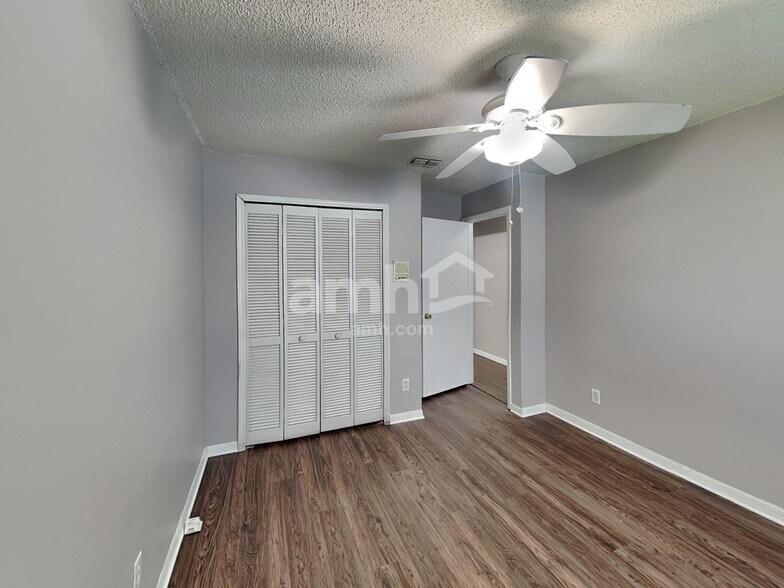 Building Photo - 139 N Cervidae Dr