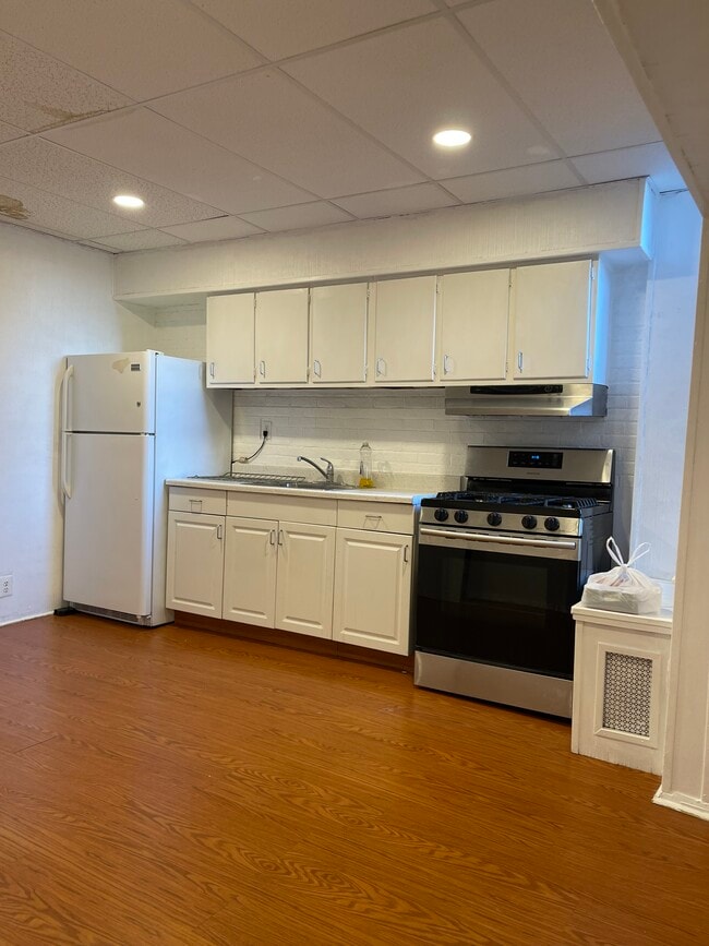 Building Photo - 1434 McKean St