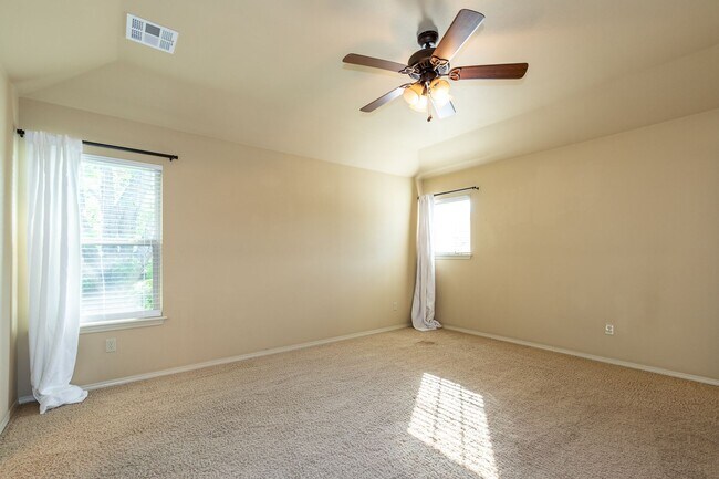 Building Photo - Beautiful 3 Bedroom, 2.5 Bath Home in Jenks