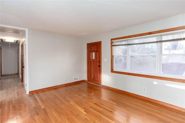 Building Photo - 2663 Hicks Rd