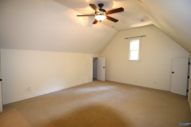 Building Photo - 79 Creekwood Dr
