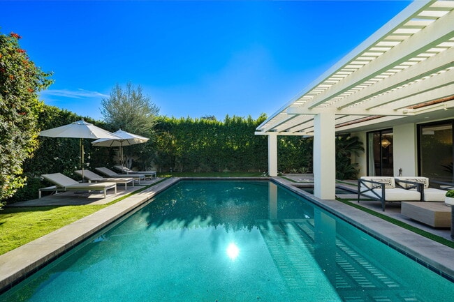 Building Photo - 6 Exeter Ct