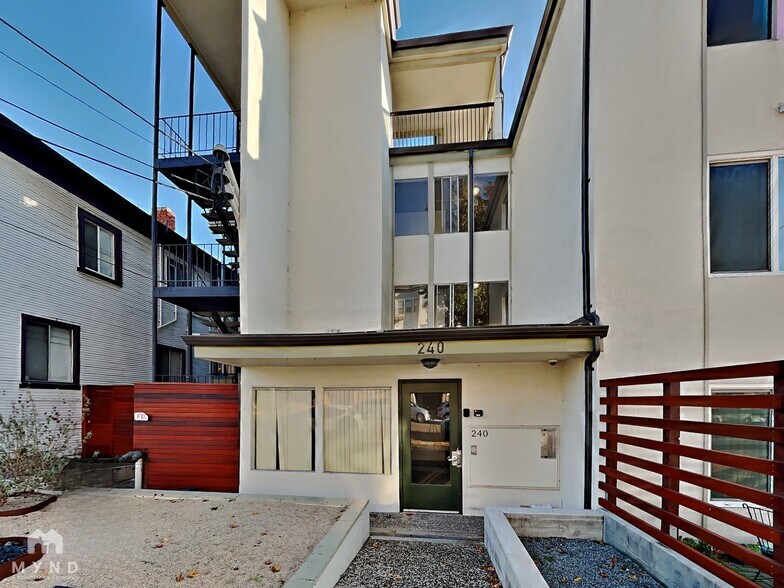 Primary Photo - 240 Athol Ave