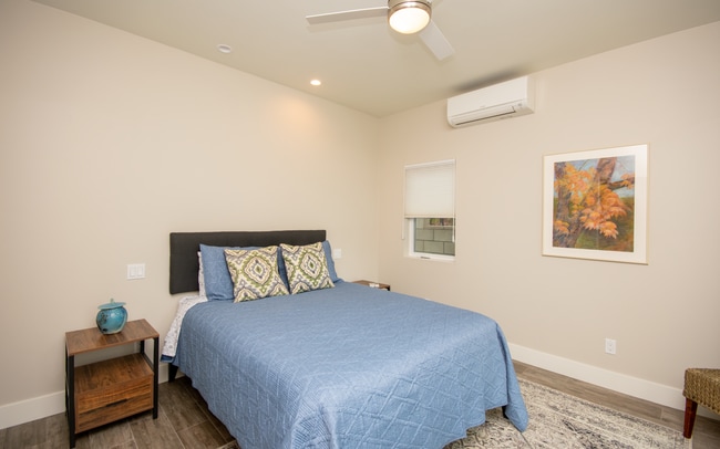 Building Photo - Beautiful Fully Furnished 1 Bd Rental!