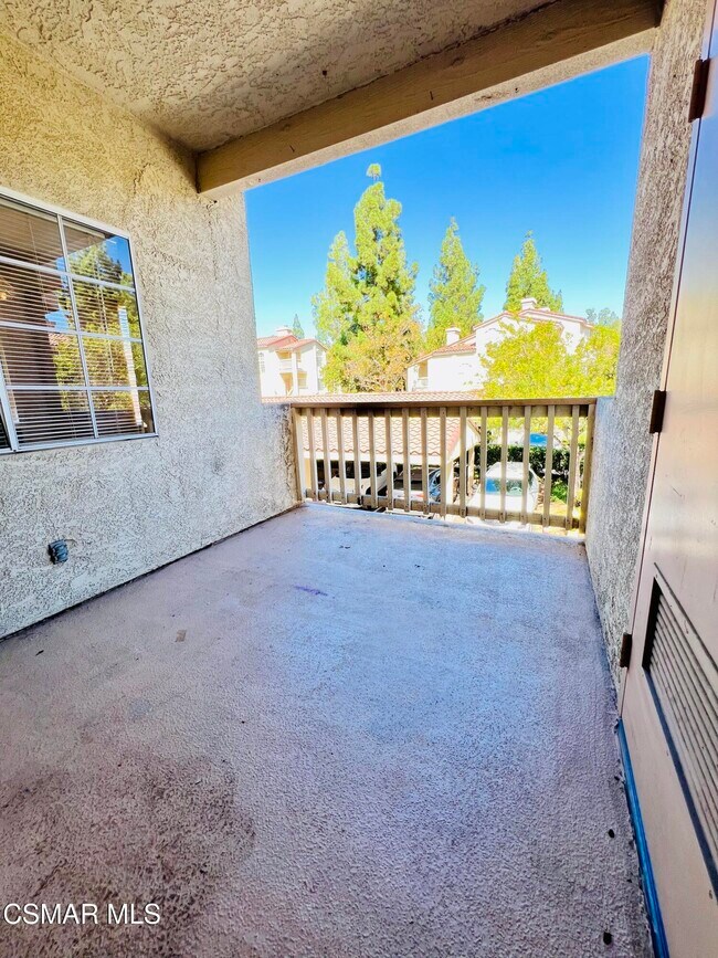 Building Photo - 5798 Oak Bank Trail