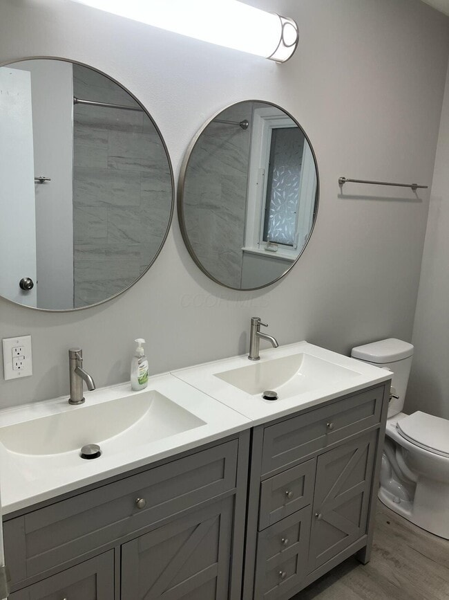 Building Photo - 1051 Briarwood Rd