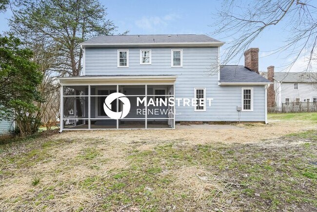 Building Photo - 4 Bedroom Pet-Friendly Home in Greensboro, NC with Main Street Renewal