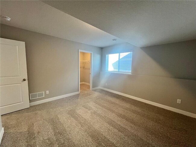 Building Photo - 17373 Dulles Ln